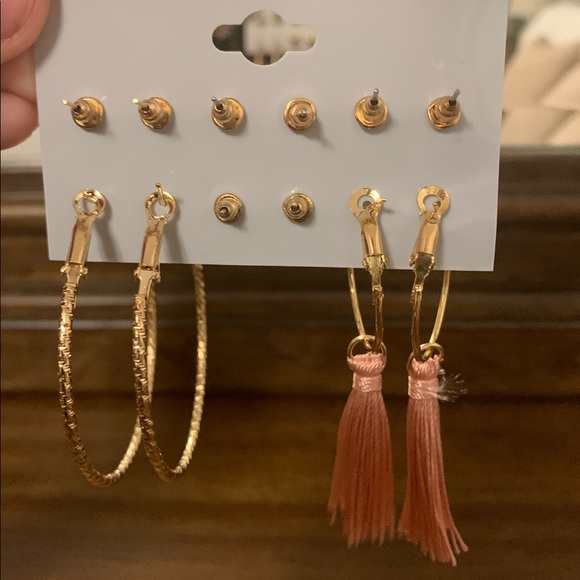 6 piece earring set - Picture 2 of 2